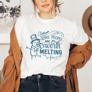 Christmas T-shirt - Snowman Love - Winter Shirt - Boho Clothing - Winter Shirt - T-shirt Winter Motif - Cottagecorestyle - Christmas Shirt