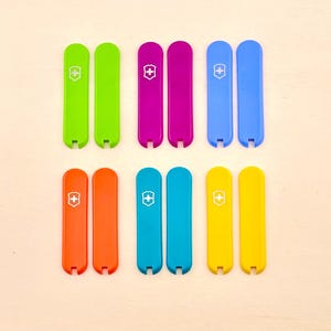 Genuine Victorinox 58 mm Classic SD Set Of Toothpick Tweezers Lanyard  Scales Handles Grips