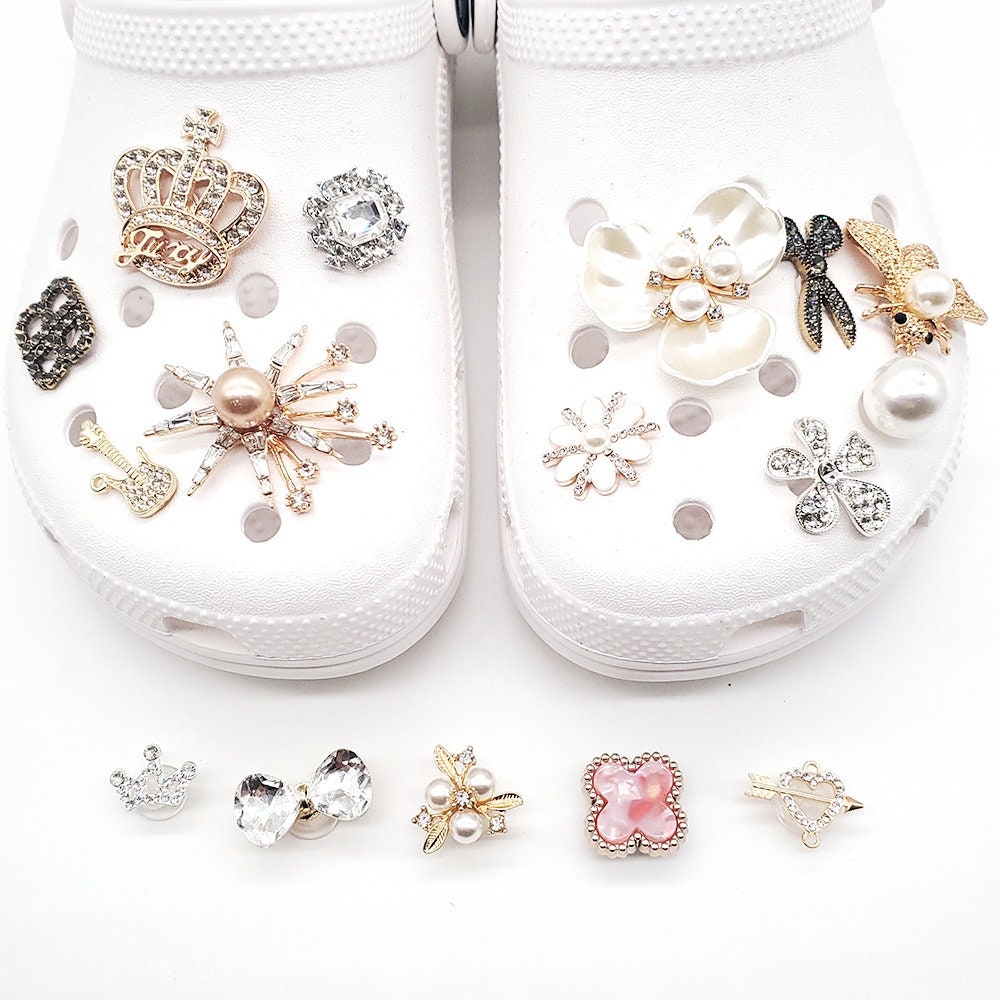 1 Set JIBZ Crocs Charms Designer Bling Luxury Flower Perfume Accessories  Decorations for Croc Golden Pearl Rhinestone Shoes New - AliExpress