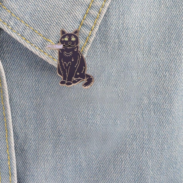 Cat Knife Enamel Pin Grey Cat Brooch Fashion Jewelry Accessories