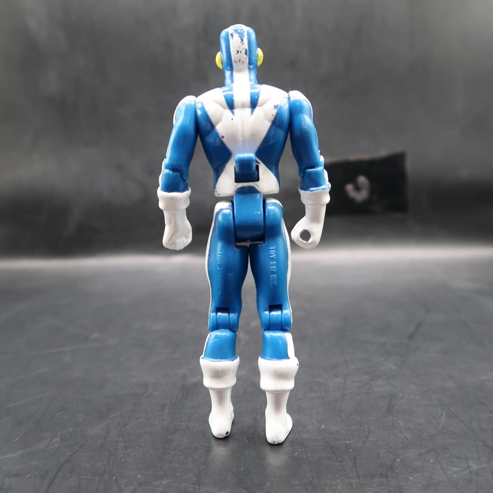 Toybiz Marvel Cyclops Action Figure 5