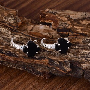 Zwarte onyx-oorknopjes/unieke pokersieraden/zwarte edelsteenoorbellen/925 sterlingzilveren oorbellen/speelkaartoorbellen/voor vrouwen.