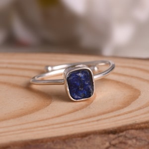 Lapis Lazuli Ring , Gemstone Ring With 925 Sterling Silver , Raw Lapis Lazuli Ring , Birthstone Stacking Ring , Beautiful Gift For Birthday.