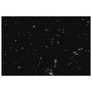 NASA - Poster - 18. Quasar J0100+2802 (NIRCam Image) - James Webb Space Telescope
