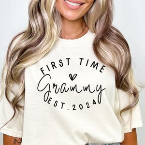 Grammy Shirt, First Time Grammy Est 2024, Great Grandmother Gift, Custom New Grandma Gift, Personalized Grammy Shirt, Gigi Tee, Granny Shirt