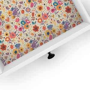 Lovie / Forro para cajones / Diseño floral / Forro para estantes / Papel adhesivo / Decoración del hogar / Autoadhesivo / Adhesivo y no adhesivo