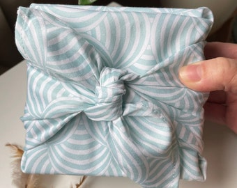 Furoshiki Tuch, Geschenktuch aus Stoff, wiederverwendbares Geschenkpapier, Eco Stofftuch zum Verpacken, Furoshiki grüne Streifen,