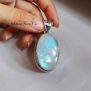 Blue Fire Moonstone Pendant, 925 Sterling Silver, Rainbow Moonstone, 925 Sterling Silver, Women Pendant, Natural Moonstone, Gift for her.