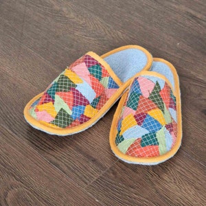 Damespantoffels, linnen gastpantoffels, handgemaakte pantoffels met patchwork, reispantoffels, biologische antislippantoffels, wasbaar binnen schoeisel