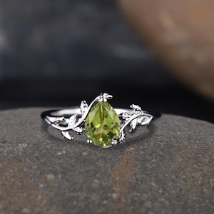 Teardrop Green Peridot Twig Engagement Ring, Elegant Tree Branch Ring, Nature Inspired Women's Jewelry, 925 Sterling Silver Bridal Ring