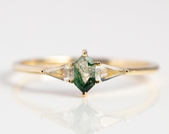 Natural Moss Agate Engagement Ring, Women&#39;s Dainty Ring, Delicate Promise Ring, Diamond Proposal Ring, Hexagon Bridal Ring, Three Stone Ring