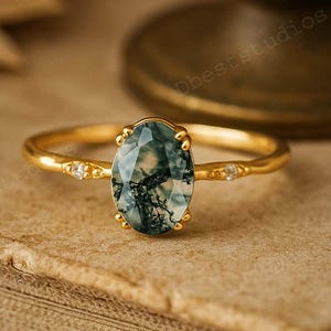 オーバルカットのモスアゲートリング、ミニマリストスタッキングリング、グリーンアゲートブライダルリング、925スターリングシルバーレディースリング、ダブルプロングジュエリー