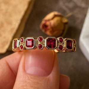 Vintage robijnrode trouwring, prinsesgeslepen robijnring, ringinstelling band, geboortesteen juli, robijnrode verlovingsring halve eeuwigheid kerstcadeau