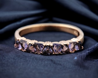 Jonc éternité tanzanite taille trilliant, jonc assorti en argent sterling 925, bijoux en pierres précieuses violettes, cadeau de Noël pour une mère, anneau délicat