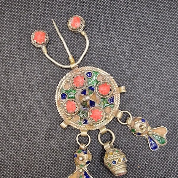 Old Kabyle Berber fibula/brooch in silver enamel