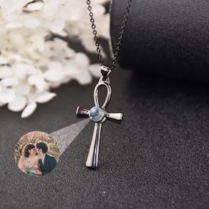 Collar con proyección de foto en forma de cruz • Colgante con imagen personalizada en el interior • Collar de plata de ley • Collar para hombre