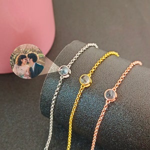 Pulsera personalizada con proyección de fotografías Pulsera con imagen interior Joyería con imagen conmemorativa personalizada Regalo para el Día de la Madre Regalos para ella imagen 1