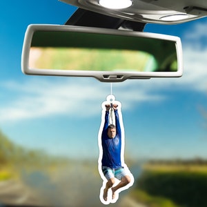 Tim Robinson auf einer Zipline ITYSL Lustiges Meme Geschenk-hängender Verzierungs-Lufterfrischer für Auto-Dekor