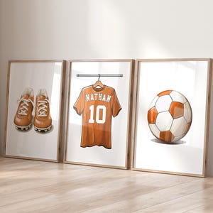 Impressões de arte de parede de futebol personalizadas Impressões de futebol para impressão Decoração de futebol para quarto de meninos, Decoração de quarto infantil, Camisa de futebol, Presentes de futebol, Filho