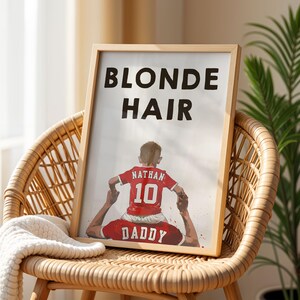 Regalos de fútbol personalizados para papá: Nombre, número y color de pelo personalizados - Regalo de padre e hijo para papá - Regalo del Día del Padre de parte de su hijo imagen 9