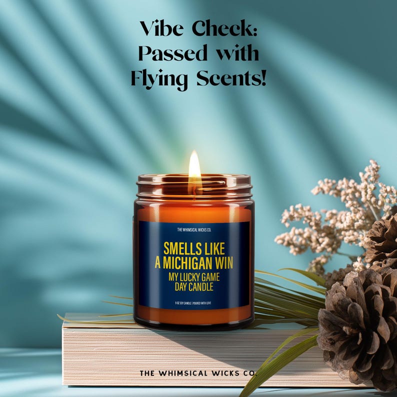 Smells Like A Michigan Win Candle, Football Candle, Michigan Wolverines, Game Day Decor, Fall Home Decor, Sport Candle, Birthday Gift immagine 2