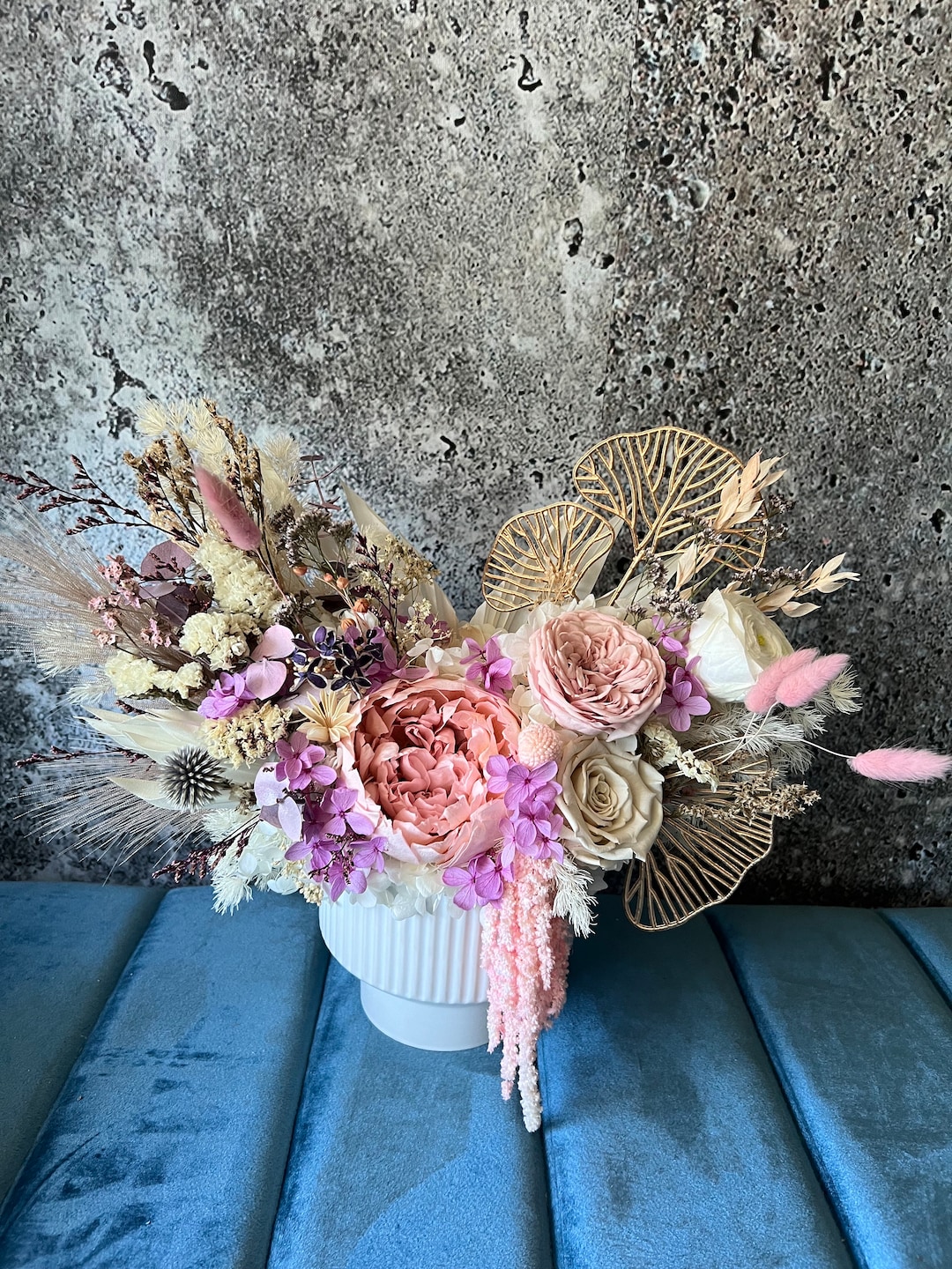 In Flores Veritas | Fresh Cut Preserved Roses In A Sealed