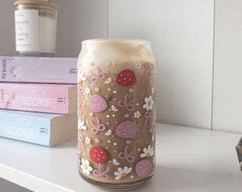 Strawberry Daisy Glass Cup, Cottagecore Iced Coffee Tumbler, Spring Drinkware