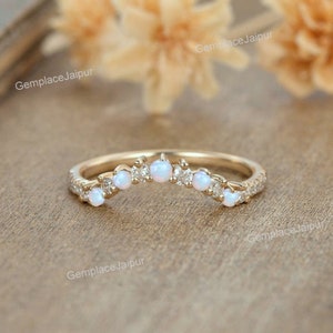 Anillo curvo de ópalo natural, banda de ópalo vintage, banda de bodas de ópalo, anillo de ópalo dorado, anillo de ópalo delicado, anillo con piedra de nacimiento de octubre, banda a juego