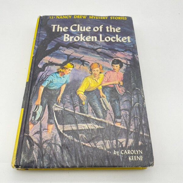 The Clue of the Broken Locket 1965 Nancy Drew Carolyn Keene Hardcover Book 11