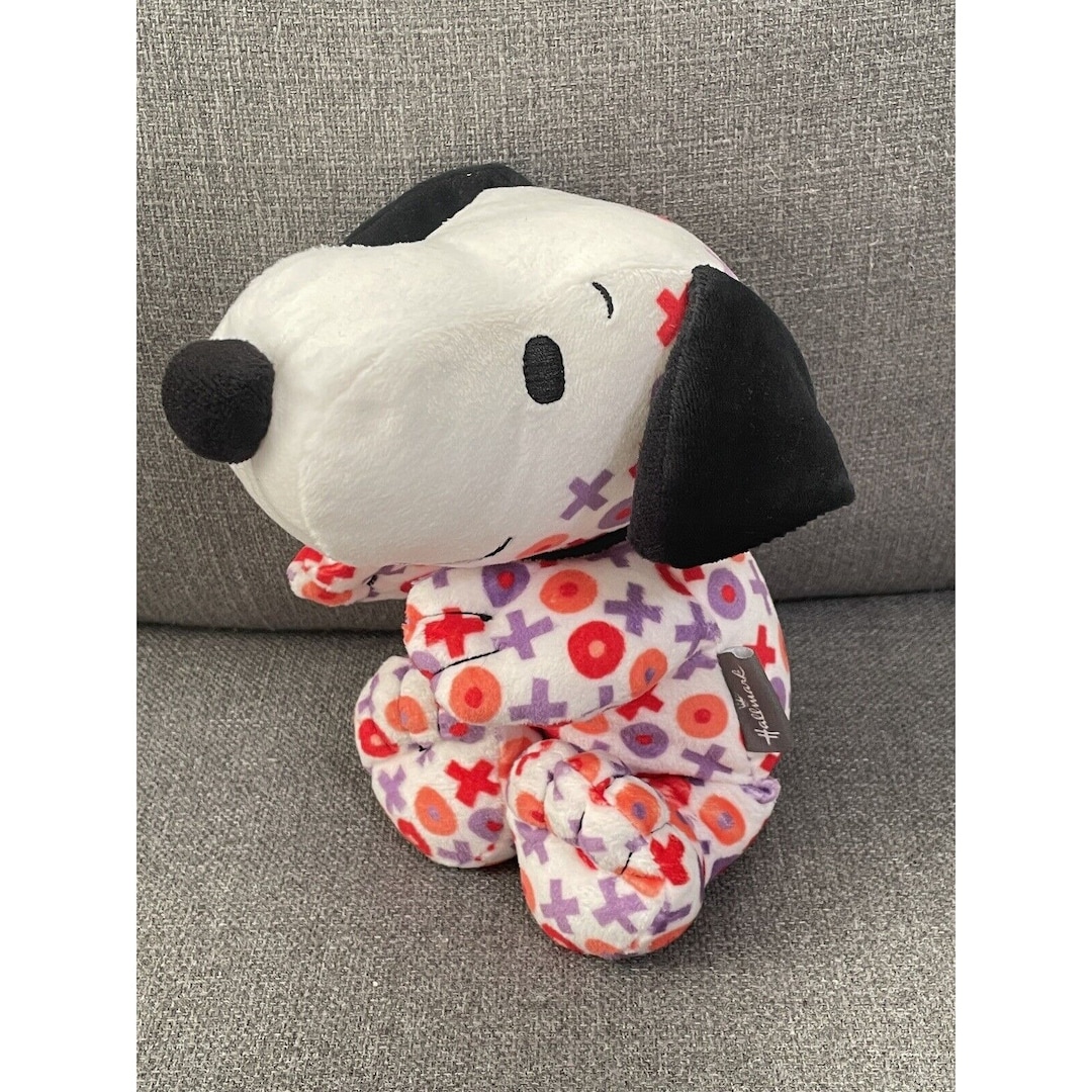 Hallmark snoopy plush discount