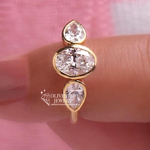 Oval Cut Verlobungsring, 1Ct Oval & Pear Cut Lünette Set Ring, Triologie Ring, 14k massivem Gelbgold Ring, Drei Stein Ring, Versprechen Ring für Frau