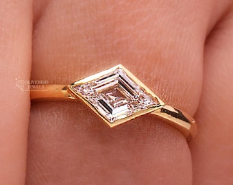 0.75 CT Lozenge Cut Lab Grown Diamond Engagement Ring, East West Diamond Ring, Signet Ring, Anniversary Gift, Bezel Set Ring, Promise Ring