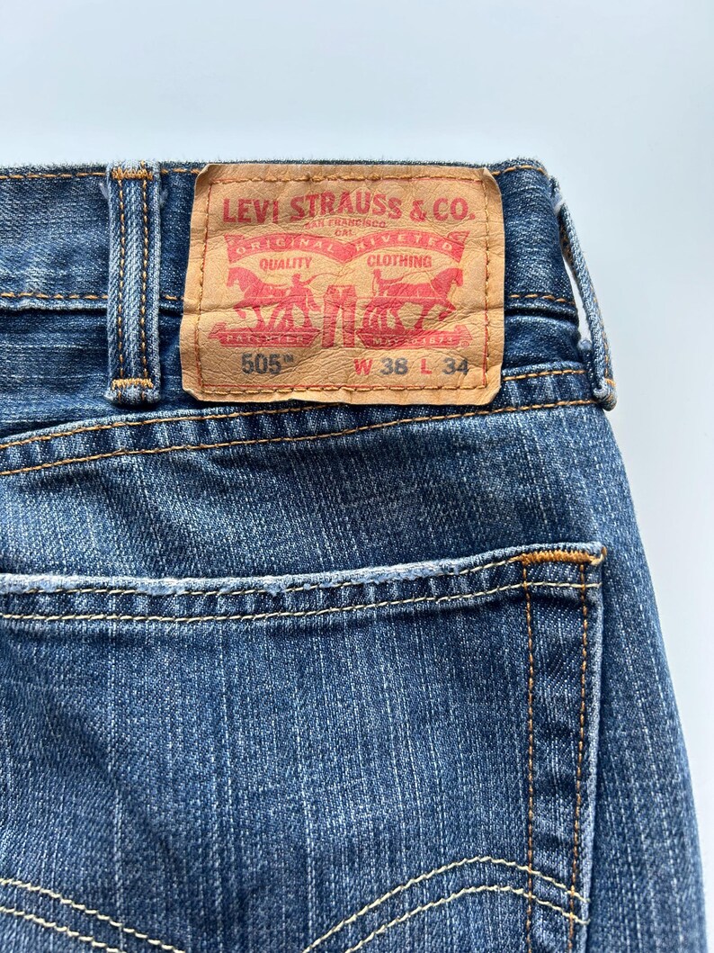 Elegantes Levi Strauss 505 Fotos