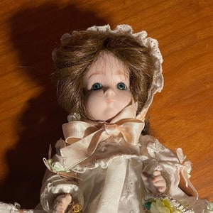 Gorham Bonnets and Bows Doll Belinda