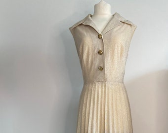 Vintage 70’s sleeveless gold lurex dress with pleats