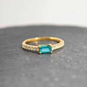 Anillo de turmalina Paraiba con corte beguette en plata de ley 925, anillo nupcial, regalo personalizado, anillo de compromiso, anillo para mujer, joyería hecha a mano.