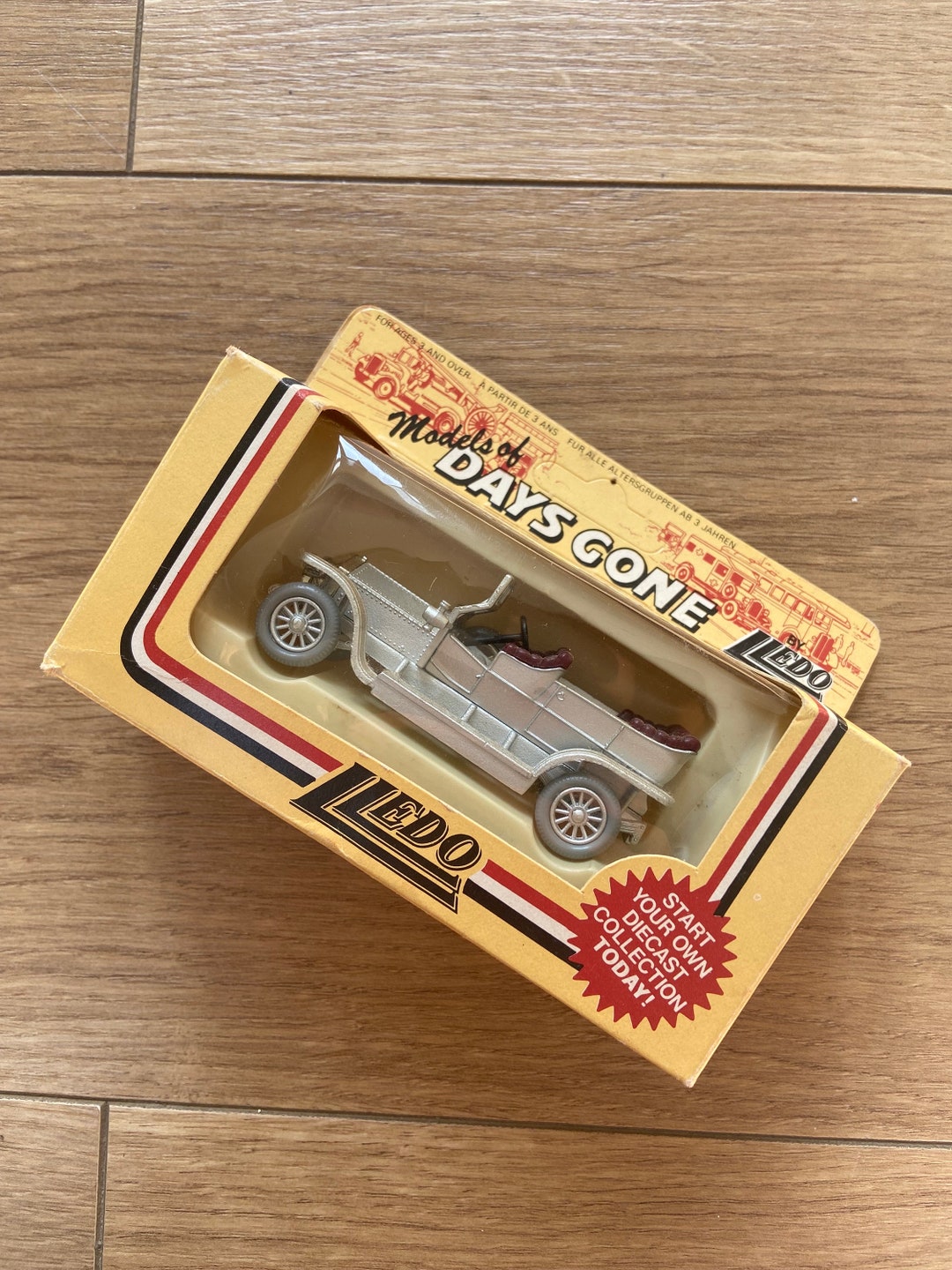 Lledo Diecast Cars Days Gone 32000 1907 Rolls Royce Silver Ghost Box