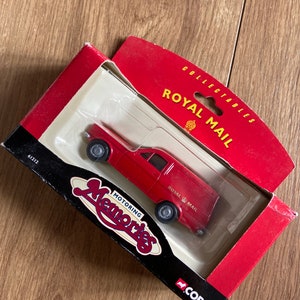 Corgi Collectables Classics Motoring Memories Royal Mail Ford Escort Van 61212