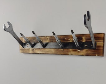 Coat rack made of spark plugs is an absolute must for car lovers