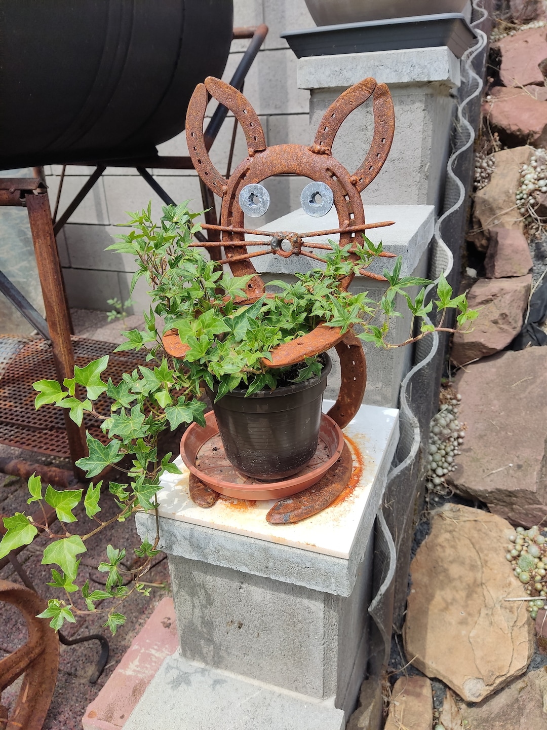 Horseshoe Rabbit Suitable for Flowers - Etsy