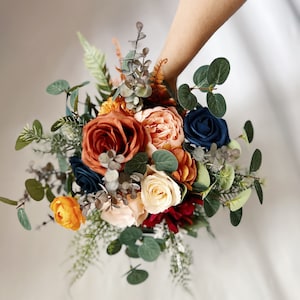 Wedding bouquet with navy blue, peach and rust orange flowers, bridesmaids bouquets, rust orange bouquets, fake terracotta bouquet, wedding