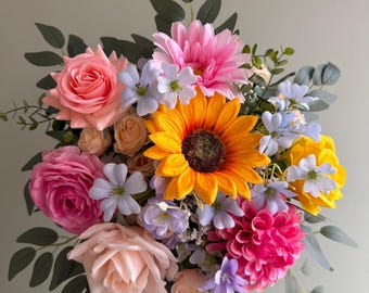 ひまわりのブライダルブーケ、カラフルな野花のブーケ、造花の夏の結婚式、リアルタッチフラワー