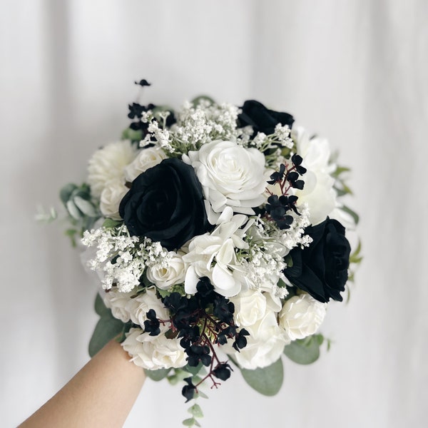 Black and white bridal bouquet, black bouquets, black bridal bouquet, black fake bouquet, black