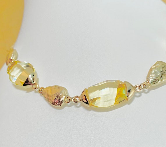 Vintage Yellow Faceted Crystal and Brushed Gold T… - image 7