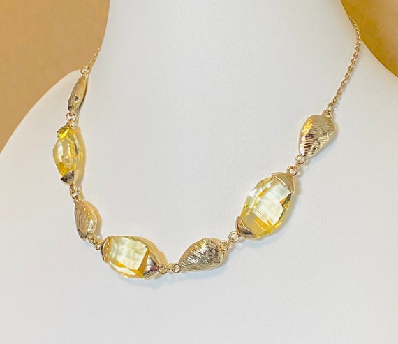 Vintage Yellow Faceted Crystal and Brushed Gold T… - image 4