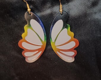 Pendientes de alas de mariposa hechos a mano