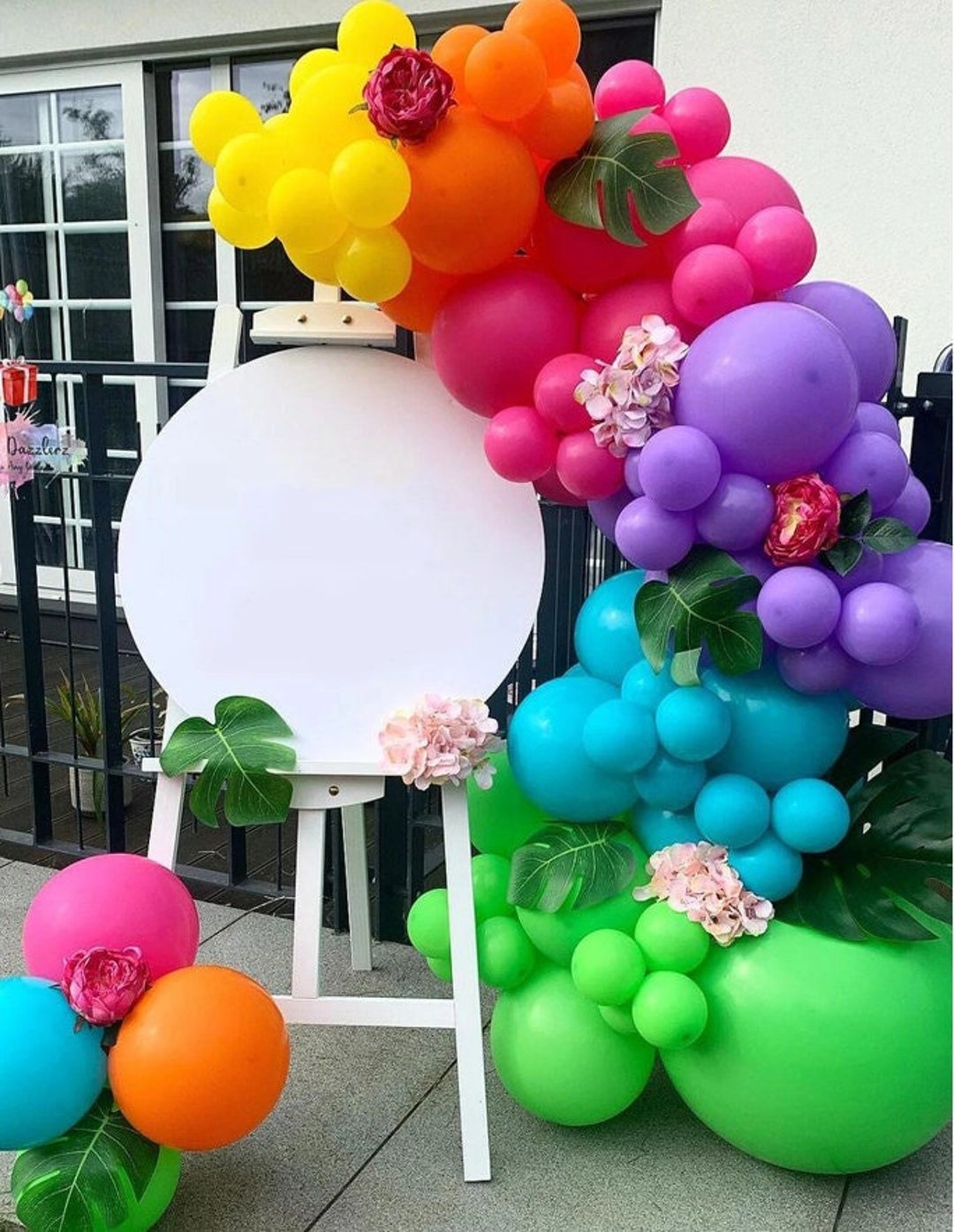 Tropical Balloon Garland With Party Decorations