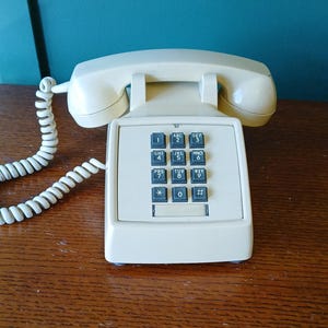 Vintage Norther Telecom beige push button telephone - Restored - WORKS!!