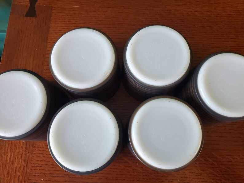 Pyrex Terra Matte Brown Milk glass 6 cups image 4