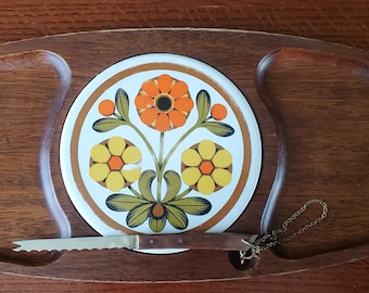 Bandeja de queso y galletas de los años 70 | Plato de aperitivos de madera de mediados de siglo
